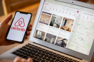 Descubra os principais cuidados para aproveitar sua estadia no Airbnb com tranquilidade e segurança, desde a escolha do local até a proteção pessoal.